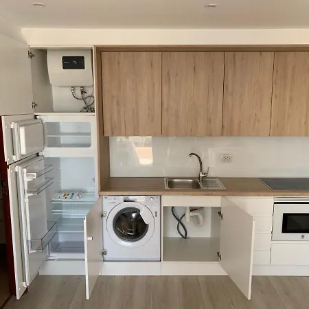 En Cristianos * לוס כריסטיאנוס